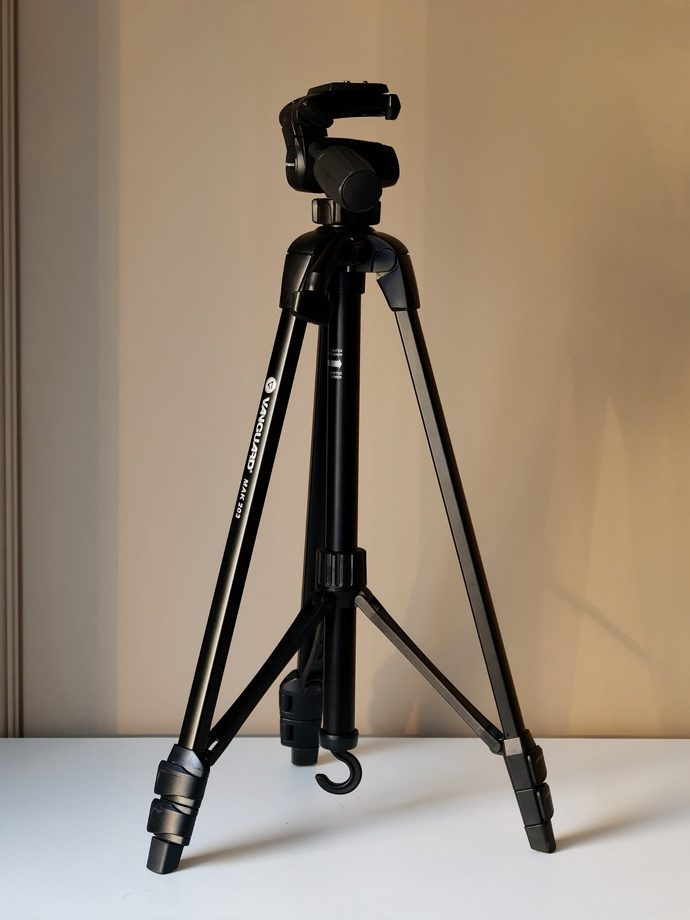 Штатив Vanguard MAK 203 1